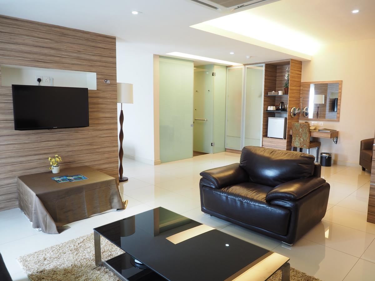 Mornington Hotel Medan Ipoh Buitenkant foto