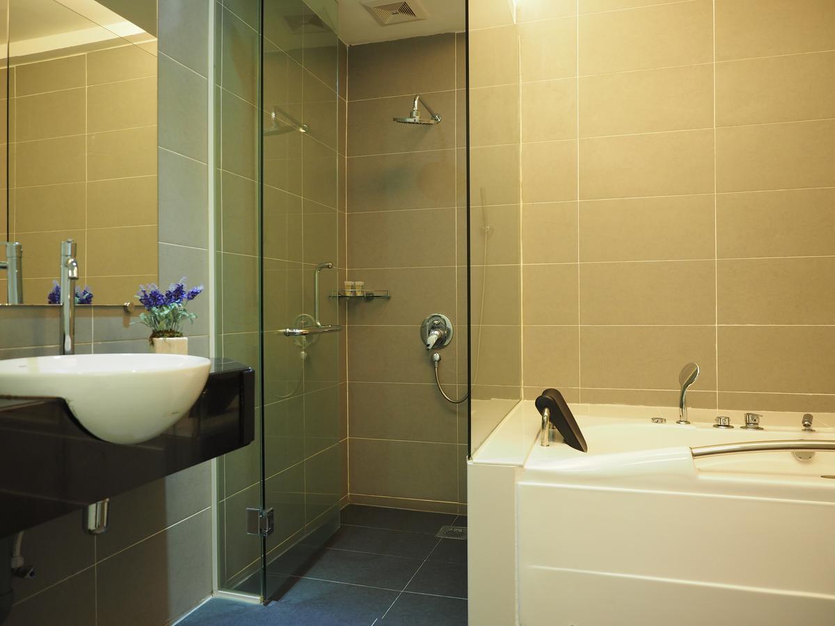 Mornington Hotel Medan Ipoh Buitenkant foto