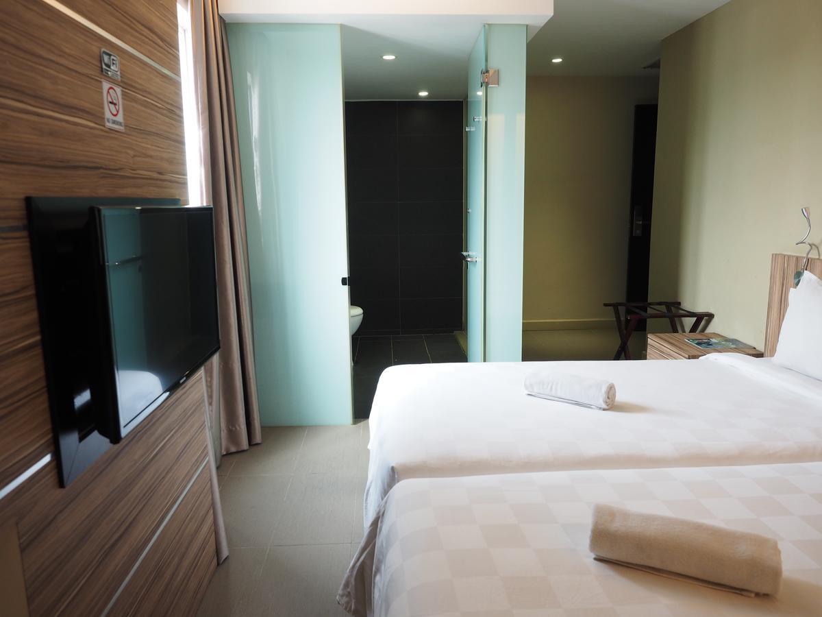 Mornington Hotel Medan Ipoh Buitenkant foto